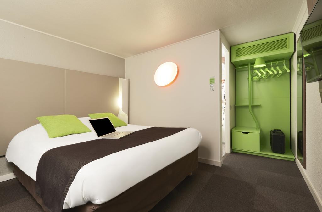 ก็องปานีล ตูร์ นอร์ด - โฟรุม เมอลี Hotel ภายนอก รูปภาพ